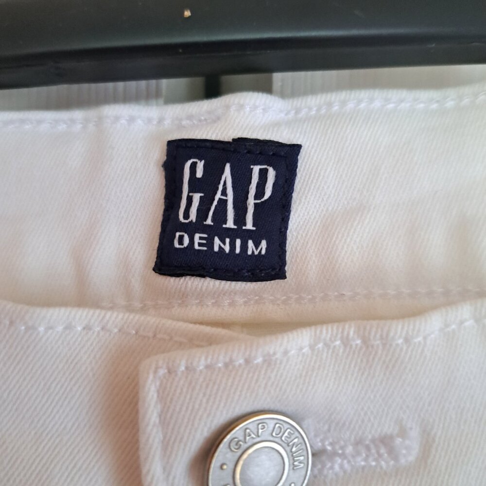 Women's white denim Gap jeans